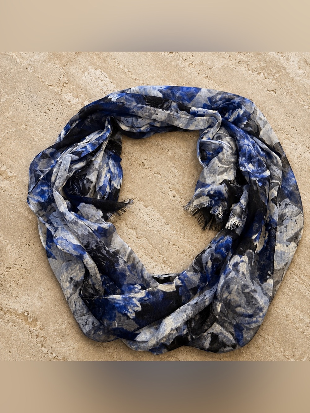 NWT Silk Wool Cashmere Blue Cream Floral Travel Wrap Luxury Boho Scarf Talbots - Picture 3 of 5